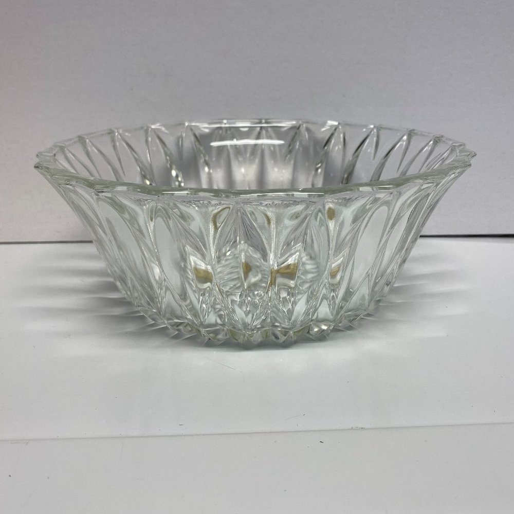 ROSSINI  8" CRYSTAL CUT BOWL